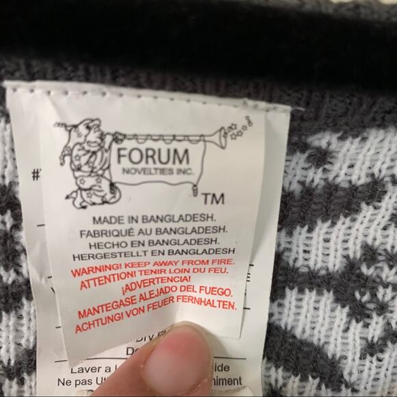 New Forum Novelties Holiday Elf Selfie Knit Sweater Size Large - Picture 5 of 6